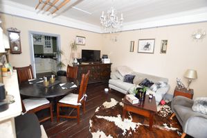 Living Room pic2- click for photo gallery